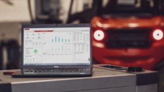 Komplexní systém WMS Linde Warehouse Manager koordinuje všechny skladové procesy.