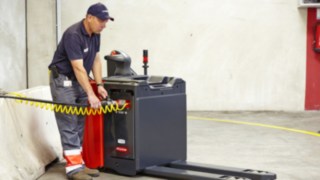 Technologie palivových článků od společnosti Linde při použití ve společnosti DB Schenker Technologie palivových článků od společnosti Linde při použití ve společnosti DB Schenker