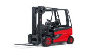 Elektrický vysokozdvižný vozík E50 od společnosti Linde Material Handling z roku 2011