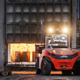 Bez obav a bezpečně: Slévárenská verze Linde H 160 je v průměru 2500 MTH ročně vystavena extrémně vysokým teplotám.