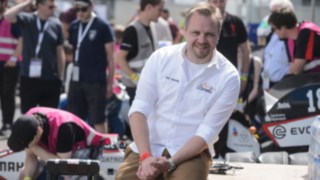 Tim Hannig, předseda Formule Student Germany na okruhu Hockenheimring Tim Hannig, předseda Formule Student Germany na okruhu Hockenheimring