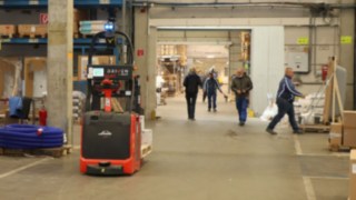 Video o použití vysokozdvižných vozíků L-MATIC ve společnosti HOLTER