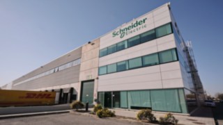 Logistické centrum společnosti Schneider Electric v Sant Boi de Llobregat ve Španělsku