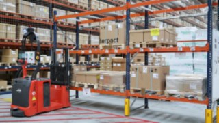 Společnost Schneider Electric ve Španělsku používá dva autonomní vysokozdvižné vozíky L-MATIC AC od společnosti Linde Material Handling.