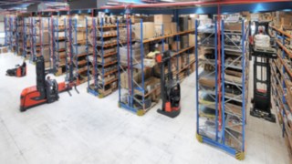 Vysoce výkonné logistické středisko společnosti Yanmar Compact Equipment Europe a řešení od společnosti Linde Material Handling Společnost Yanmar Compact Equipment Europe sází v oblasti logistických řešení na společnost Linde Material Handling.